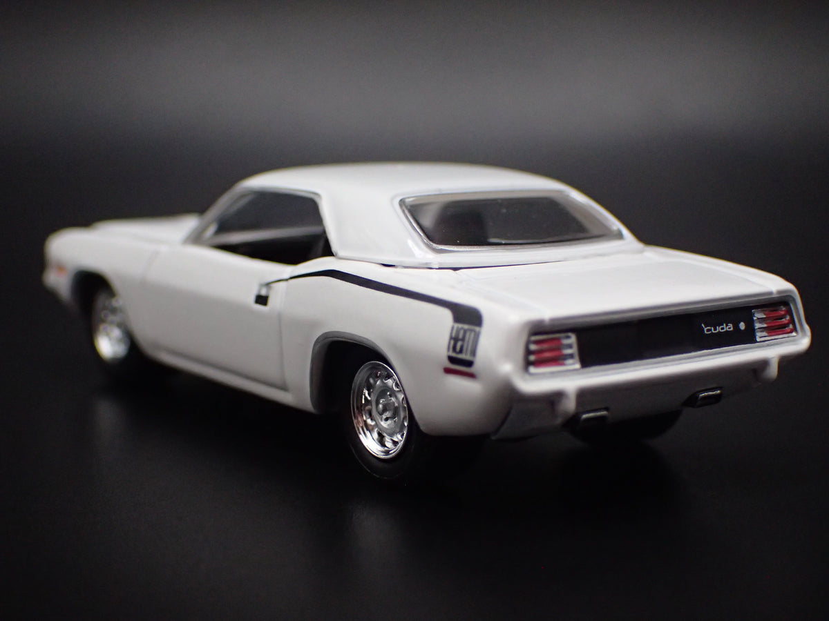 1970 70 PLYMOUTH HEMI CUDA 1:64 SCALE COLLECTIBLE DIORAMA DIECAST MODEL CAR