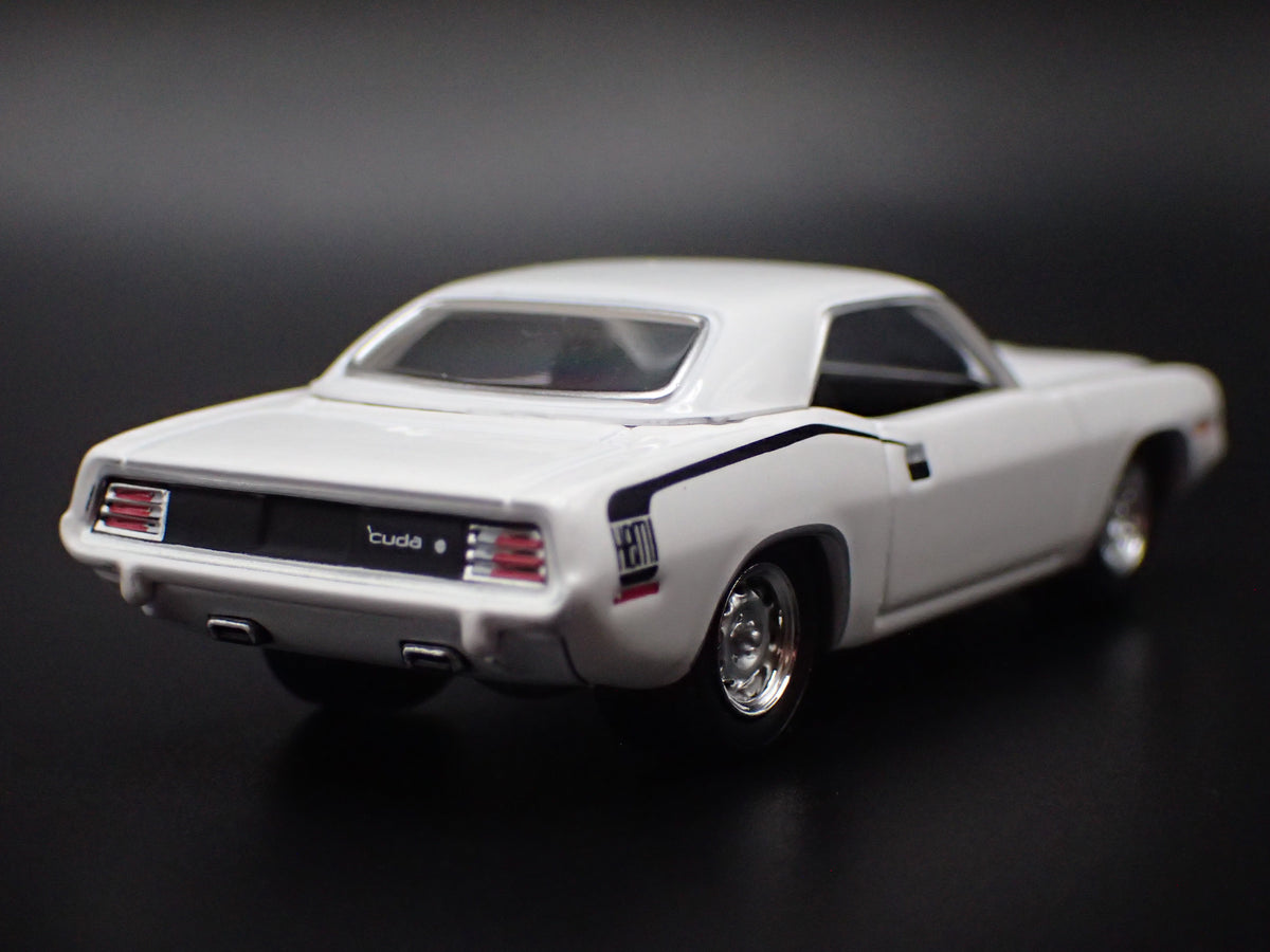 1970 70 PLYMOUTH HEMI CUDA 1:64 SCALE COLLECTIBLE DIORAMA DIECAST MODEL CAR