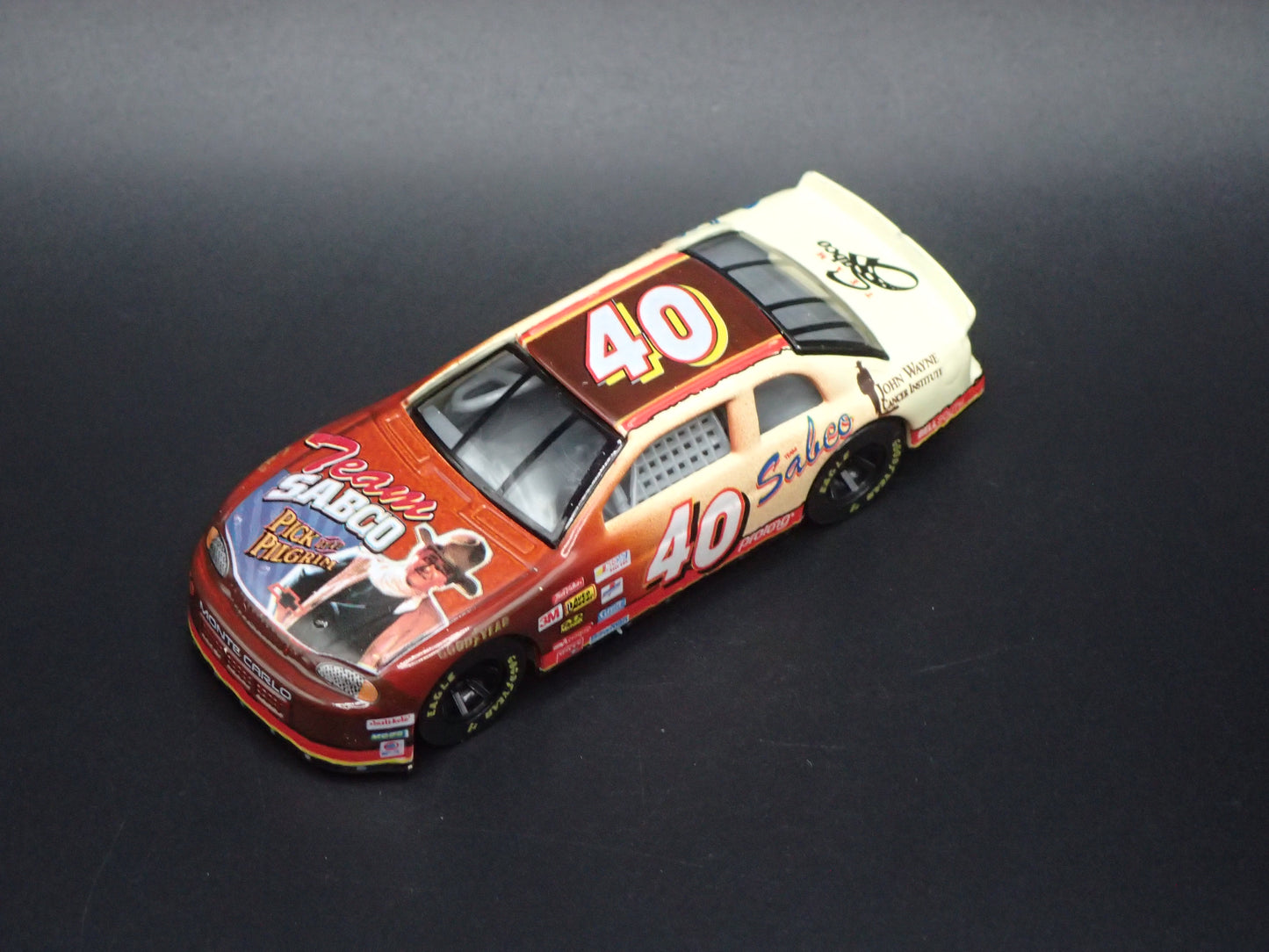 1999 CHEVY CHEVROLET MONTE CARLO 40 STERLING MARLIN NASCAR 1:64 SCALE DIECAST MODEL CAR