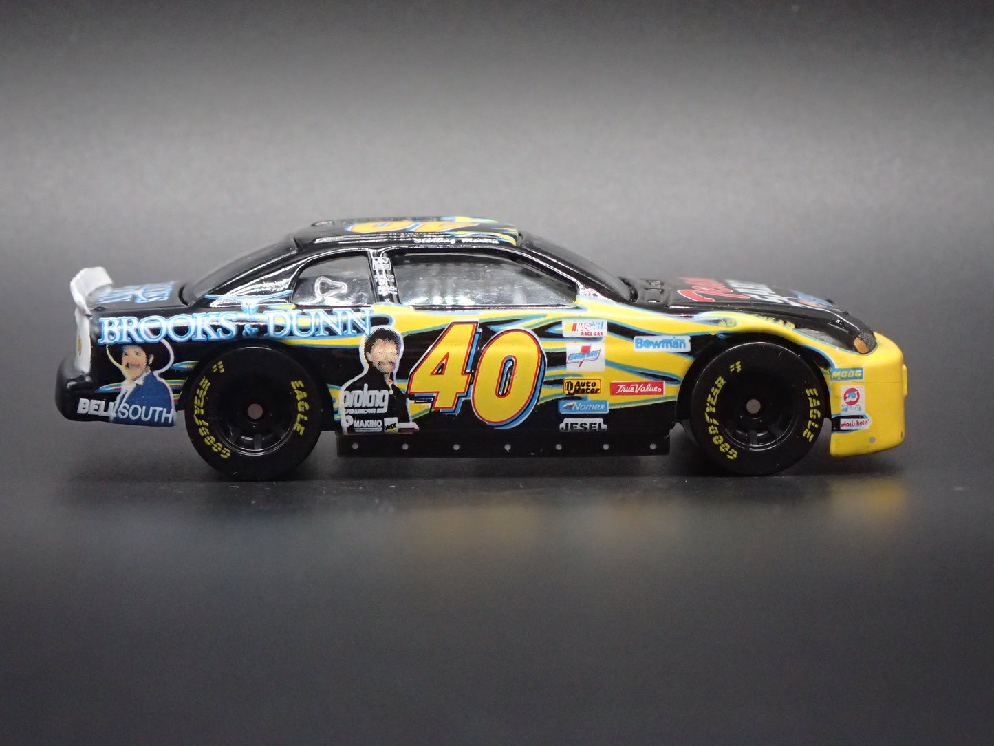 1999 CHEVY CHEVROLET MONTE CARLO 40 STERLING MARLIN NASCAR 1:64 SCALE DIECAST MODEL CAR