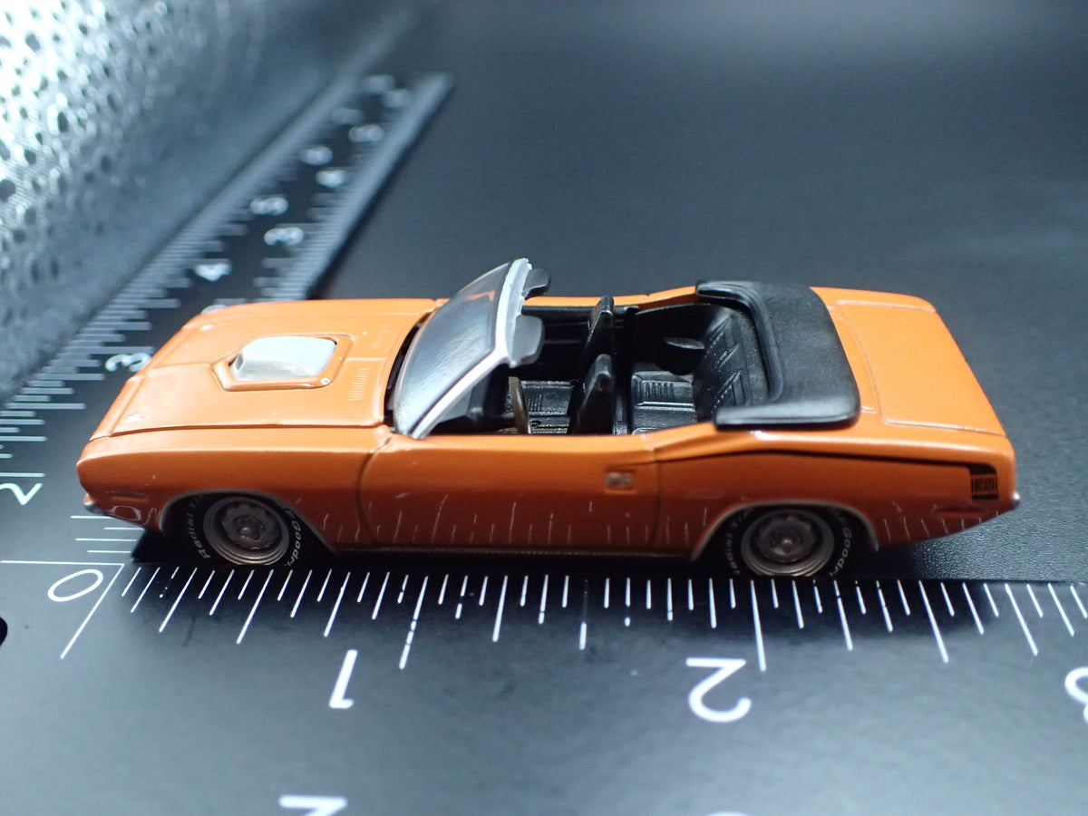 1970 PLYMOUTH HEMI CUDA CONVERTIBLE 1/64 SCALE COLLECTIBLE DIECAST MODEL CAR