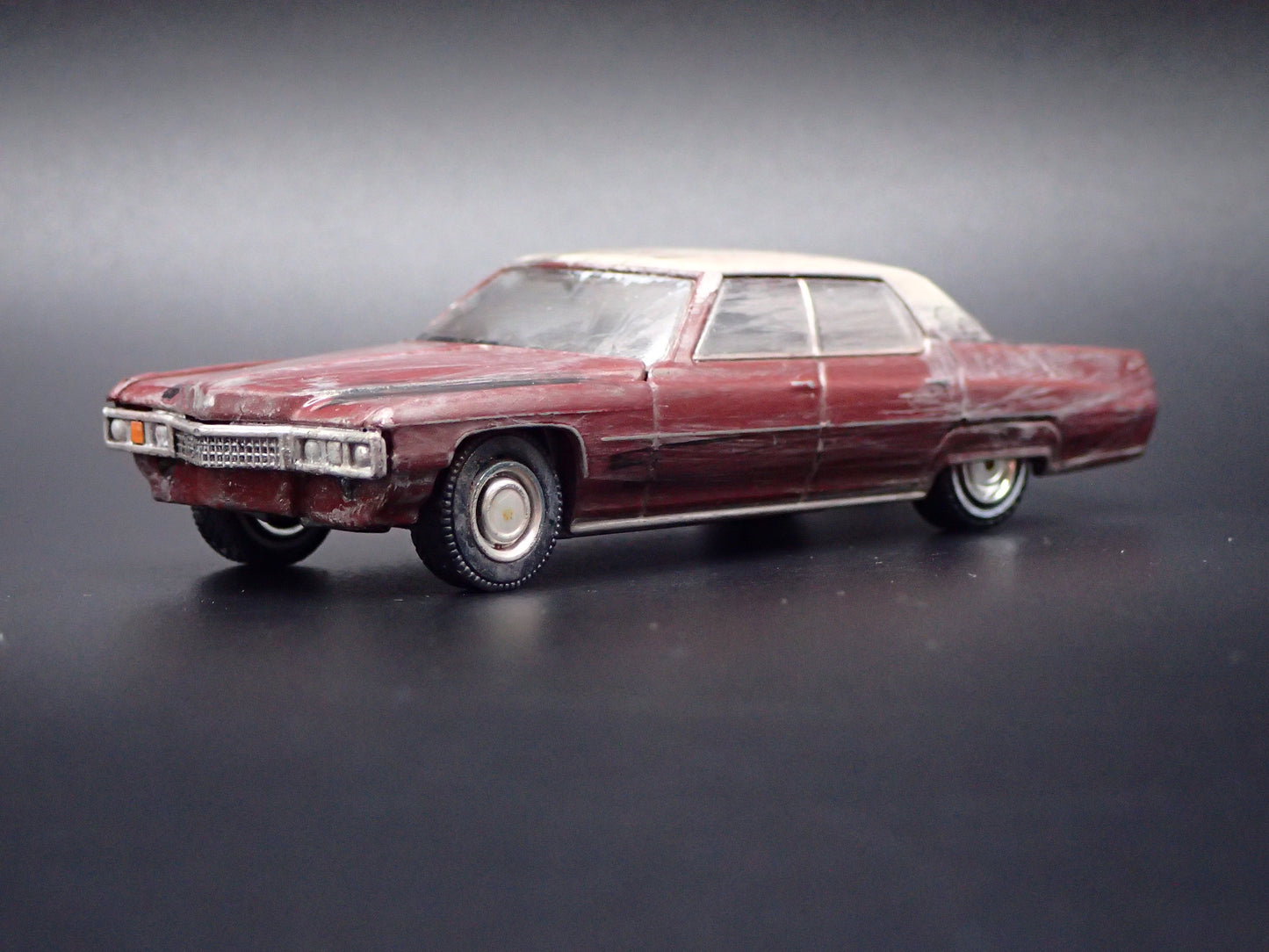 1973 73 CADILLAC CADDY SEDAN DEVILLE BARN FIND GM 1:64 SCALE DIECAST MODEL CAR