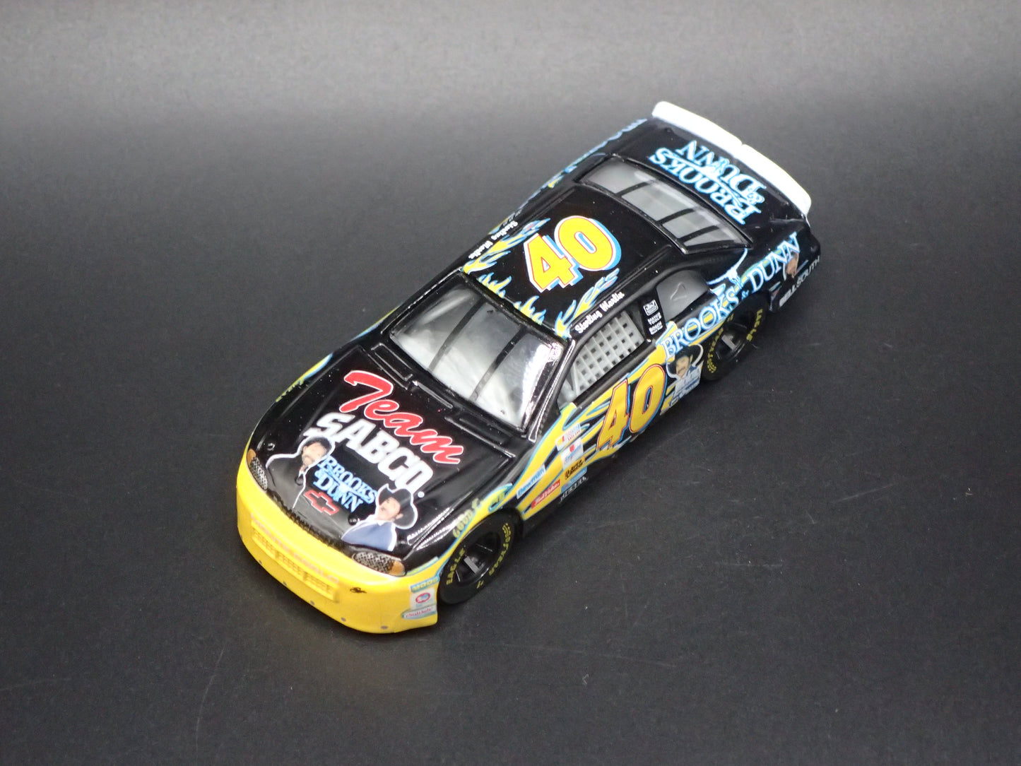 1999 CHEVY CHEVROLET MONTE CARLO 40 STERLING MARLIN NASCAR 1:64 SCALE DIECAST MODEL CAR