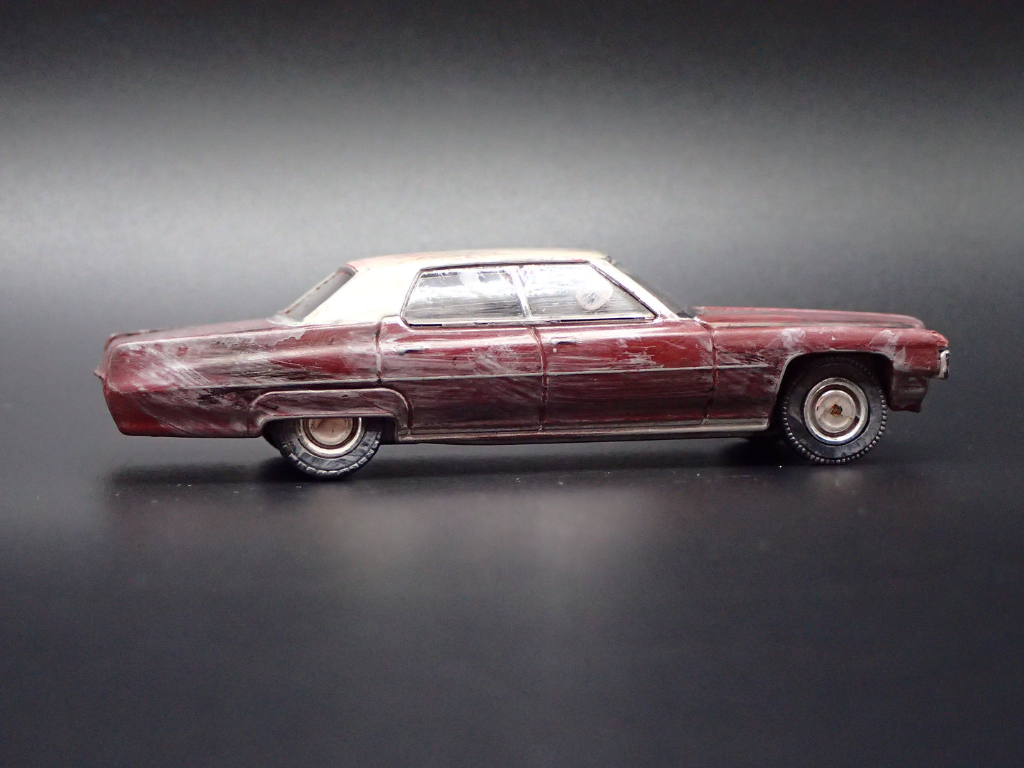 1973 73 CADILLAC CADDY SEDAN DEVILLE BARN FIND GM 1:64 SCALE DIECAST MODEL CAR