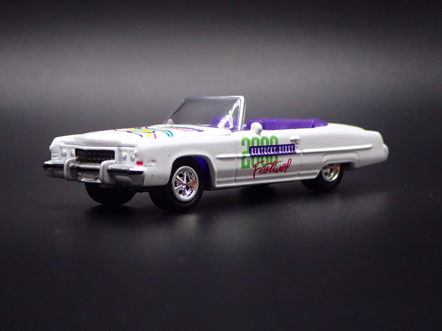 1973 73 CADILLAC ELDORADO CONVERTIBLE KENTUCKY DERBY 1:64 SCALE DIECAST MODEL CAR