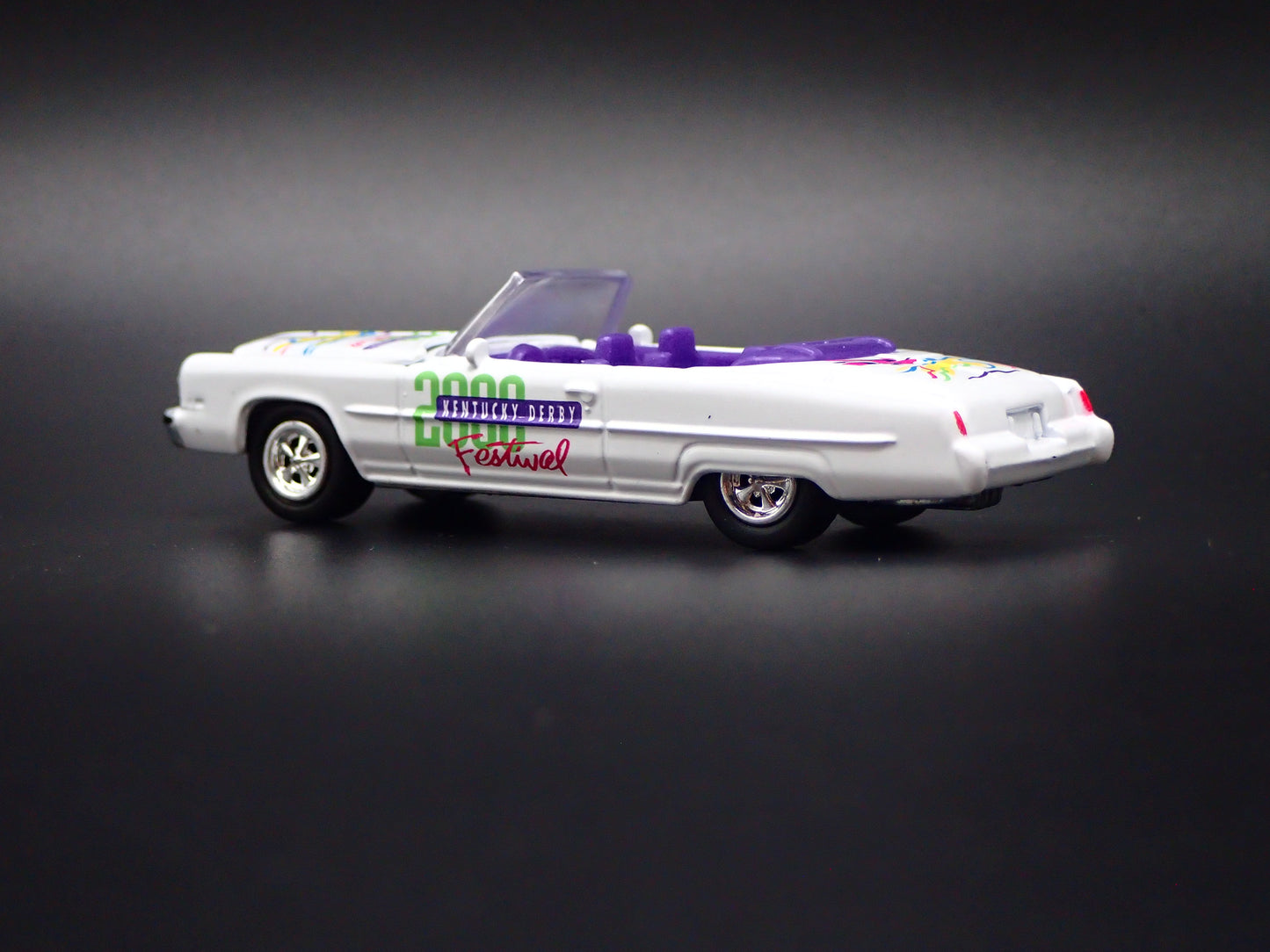 1973 73 CADILLAC ELDORADO CONVERTIBLE KENTUCKY DERBY 1:64 SCALE DIECAST MODEL CAR