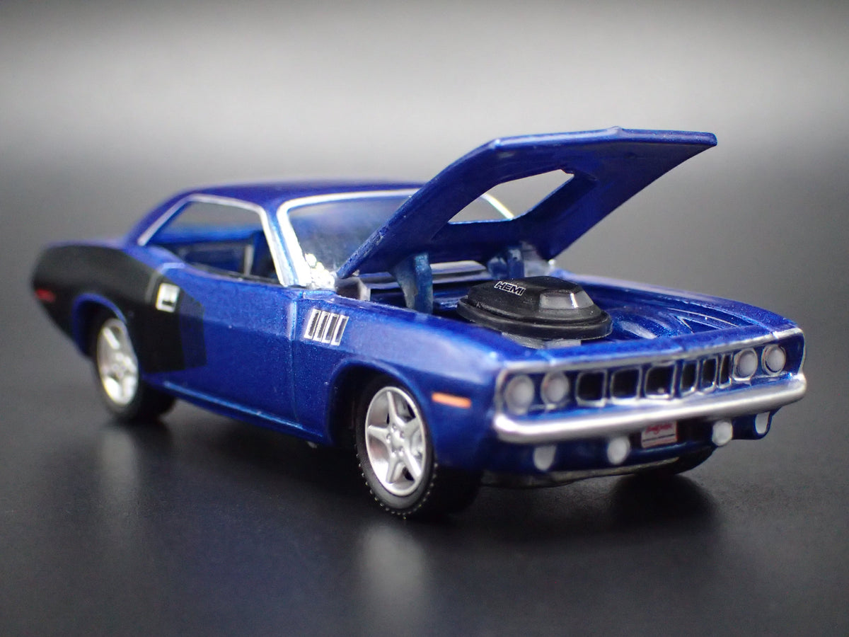 1971 71 PLYMOUTH HEMI CUDA BLUE 1:64 SCALE DIORAMA DIECAST MODEL CAR