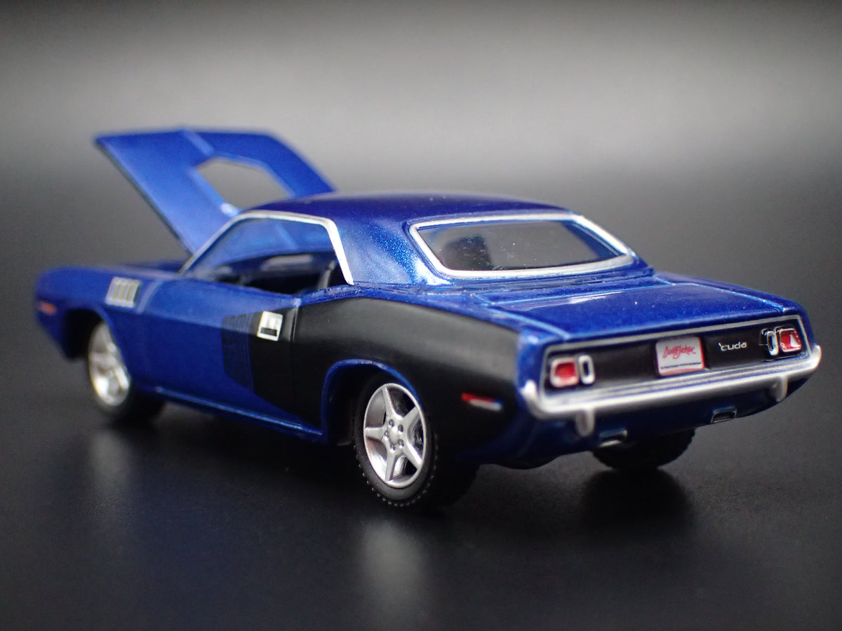 1971 71 PLYMOUTH HEMI CUDA BLUE 1:64 SCALE DIORAMA DIECAST MODEL CAR