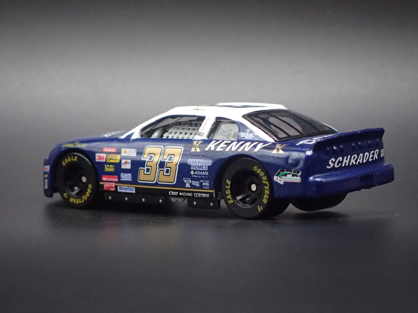 1999 CHEVY CHEVROLET MONTE CARLO 33 KEN SCHRADER NASCAR 1:64 SCALE DIECAST MODEL CAR