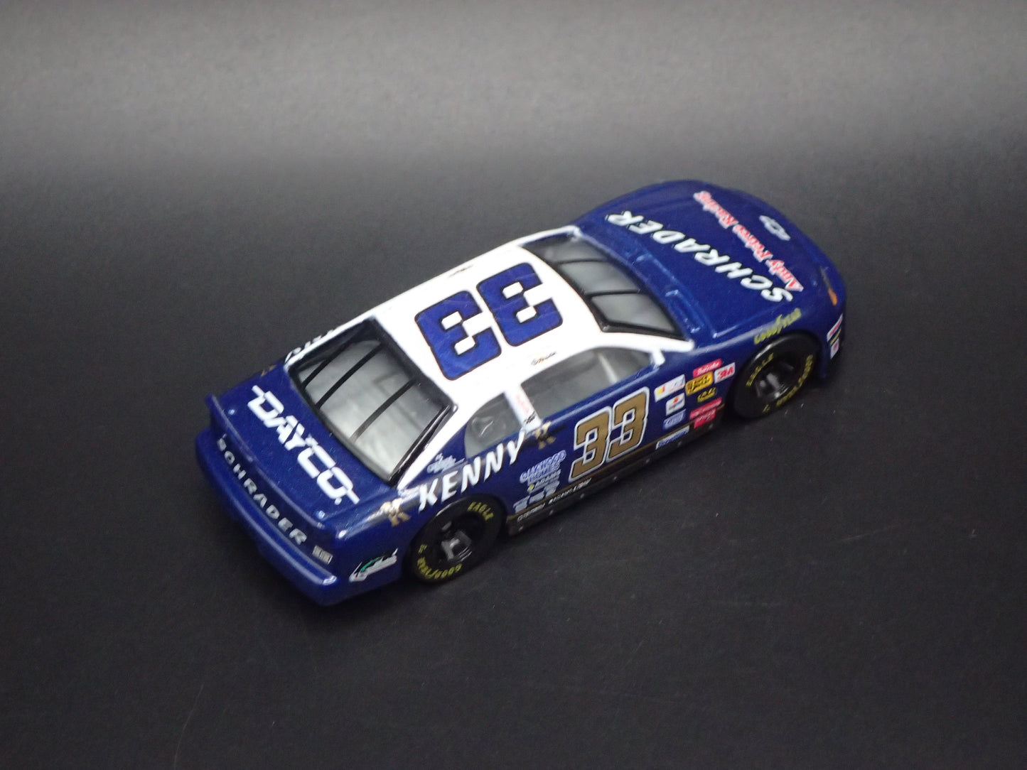 1999 CHEVY CHEVROLET MONTE CARLO 33 KEN SCHRADER NASCAR 1:64 SCALE DIECAST MODEL CAR