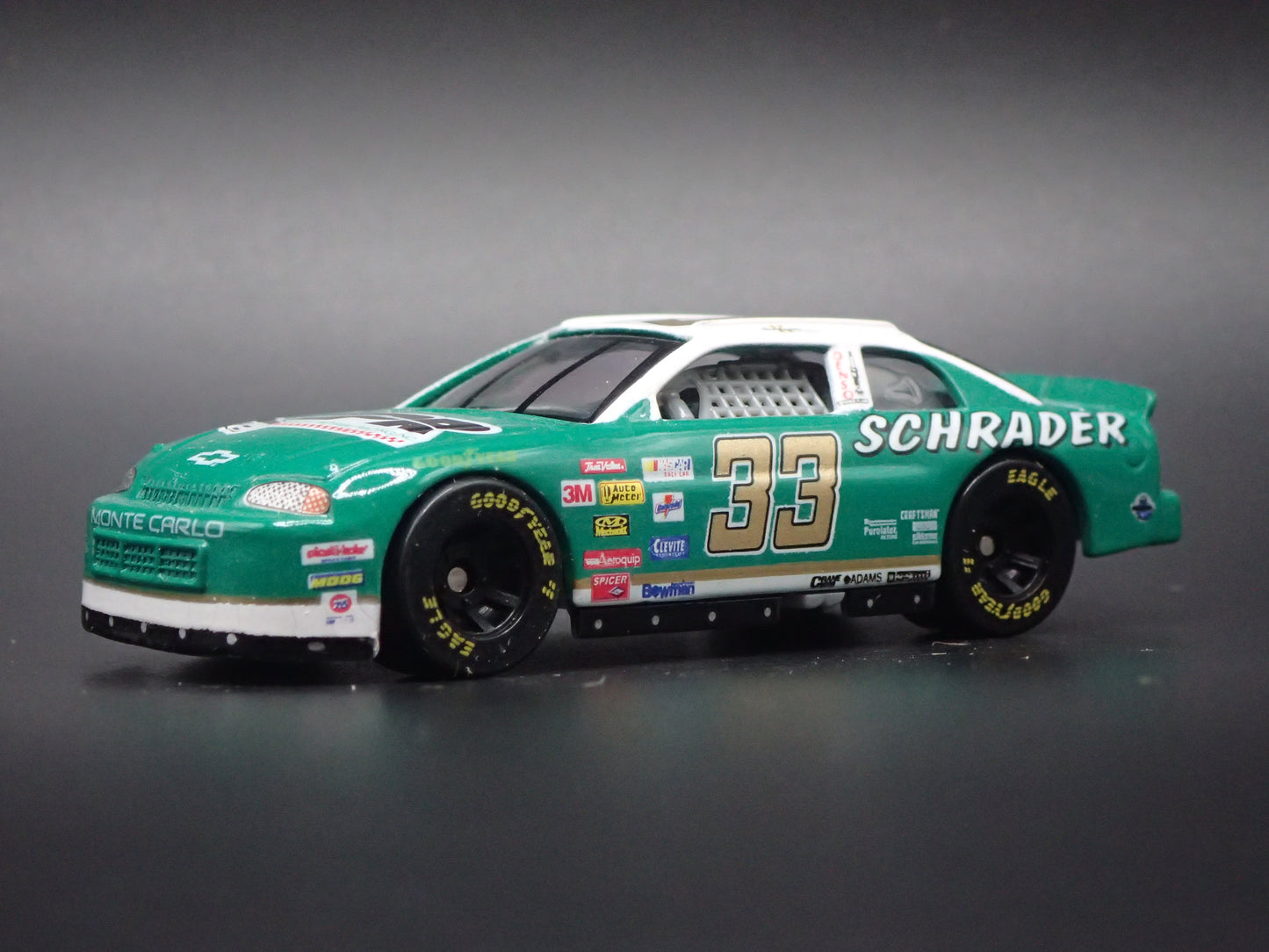 1999 CHEVY CHEVROLET MONTE CARLO 33 KEN SCHRADER NASCAR 1:64 SCALE DIECAST MODEL CAR