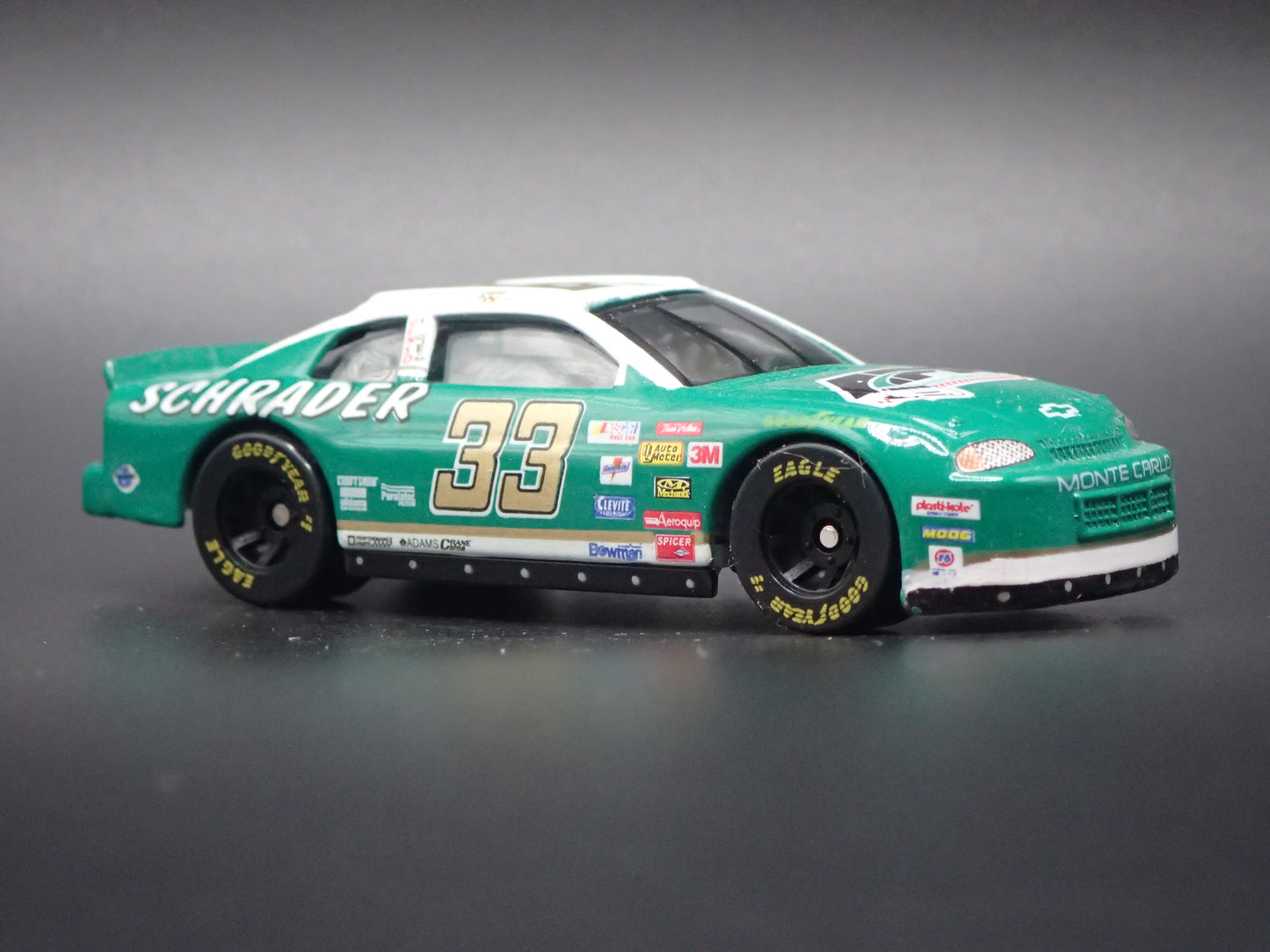 1999 CHEVY CHEVROLET MONTE CARLO 33 KEN SCHRADER NASCAR 1:64 SCALE DIECAST MODEL CAR