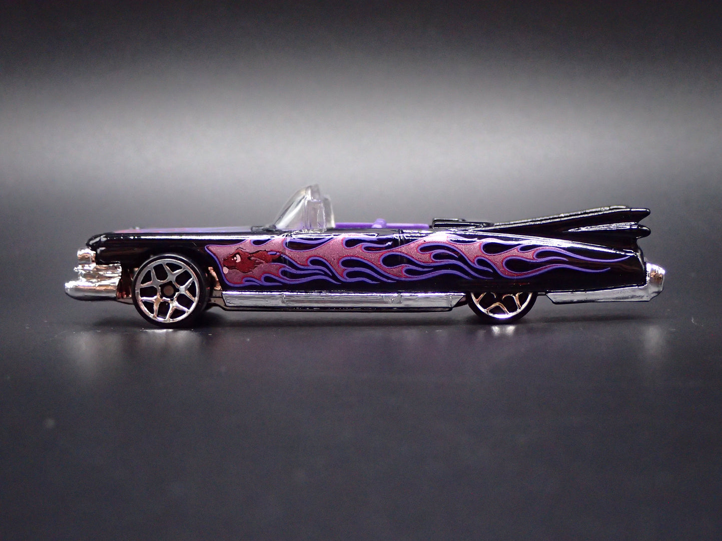 1959 59 CADILLAC CADDY CONVERTIBLE BLACK 1/64 SCALE DIORAMA DIECAST MODEL CAR