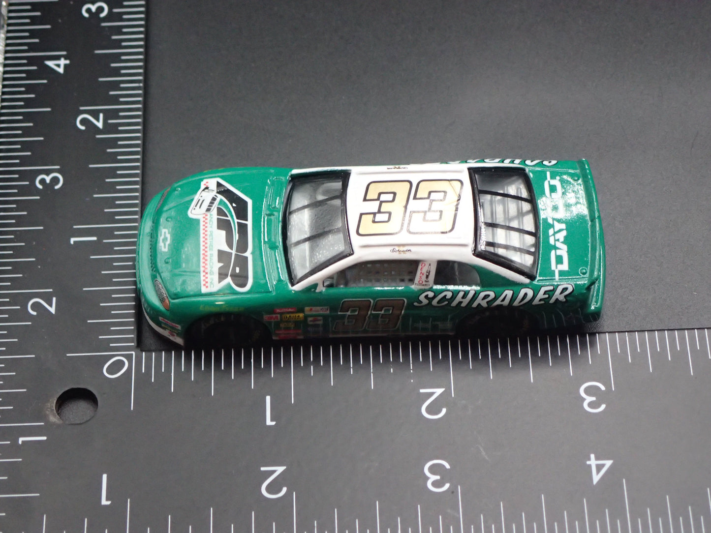 1999 CHEVY CHEVROLET MONTE CARLO 33 KEN SCHRADER NASCAR 1:64 SCALE DIECAST MODEL CAR