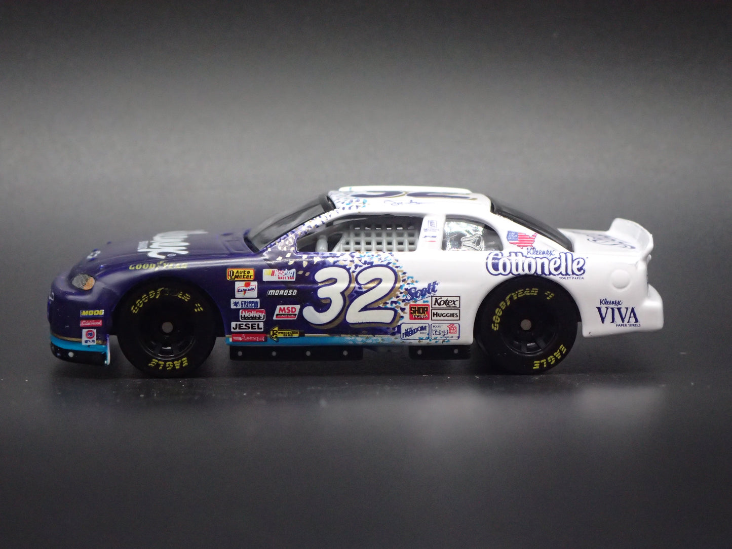 1999 CHEVY CHEVROLET MONTE CARLO 32 JEFF GREEN NASCAR 1:64 SCALE DIECAST MODEL CAR