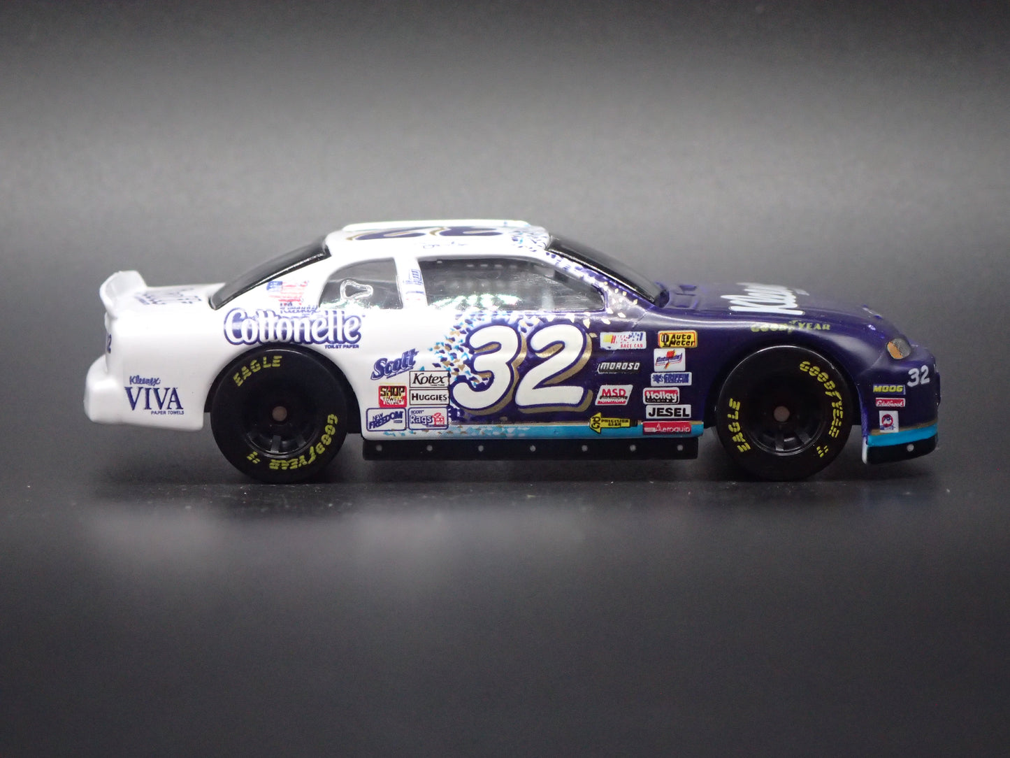 1999 CHEVY CHEVROLET MONTE CARLO 32 JEFF GREEN NASCAR 1:64 SCALE DIECAST MODEL CAR