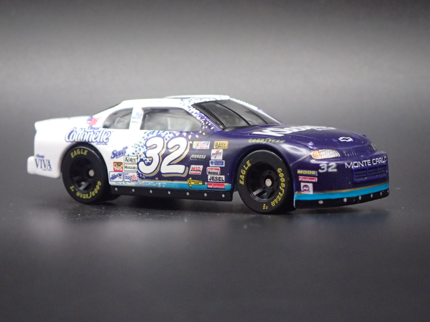 1999 CHEVY CHEVROLET MONTE CARLO 32 JEFF GREEN NASCAR 1:64 SCALE DIECAST MODEL CAR