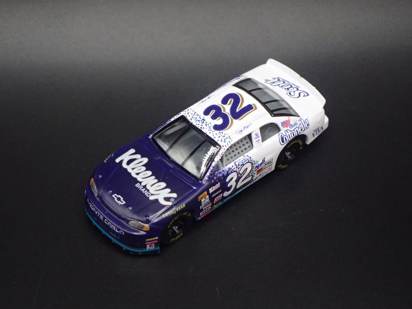1999 CHEVY CHEVROLET MONTE CARLO 32 JEFF GREEN NASCAR 1:64 SCALE DIECAST MODEL CAR