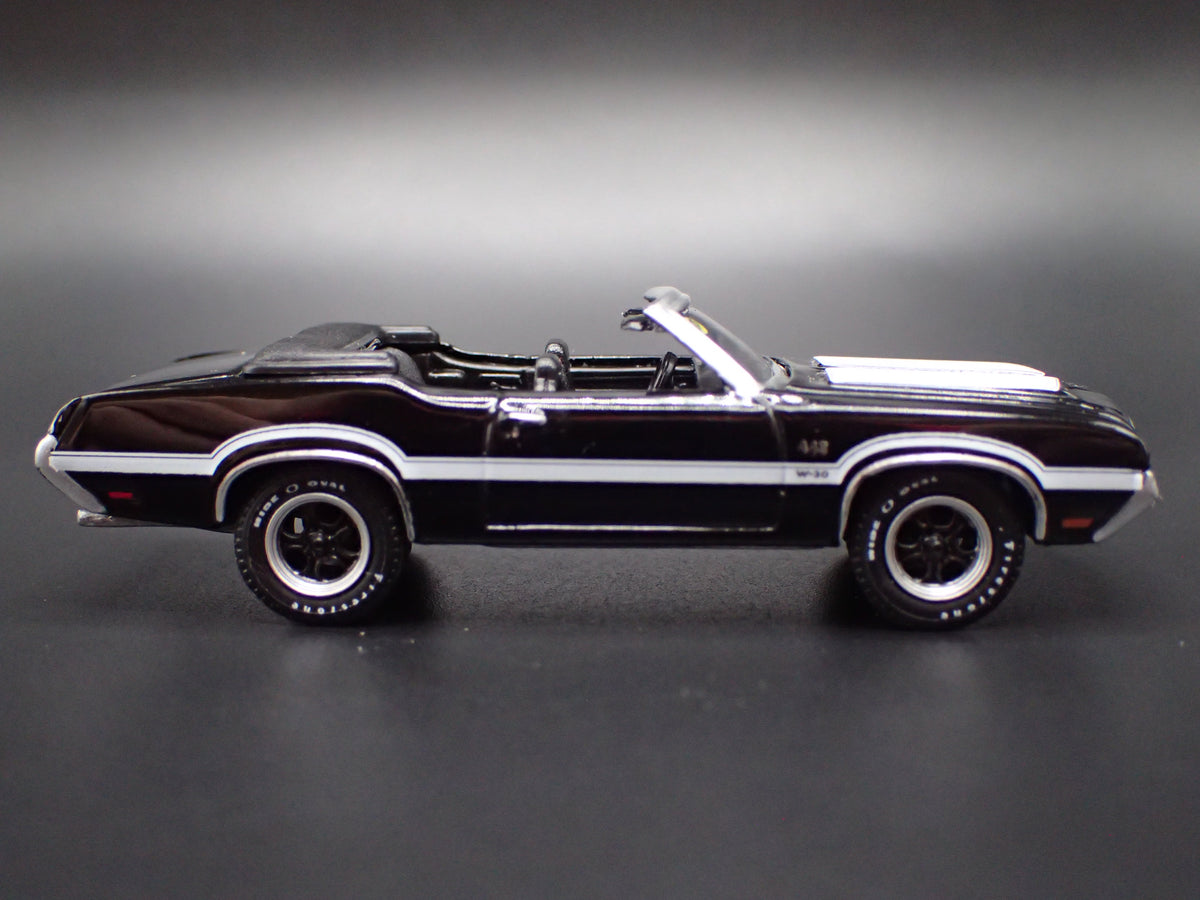 1970 70 OLDS OLDSMOBILE W30 CONVERTIBLE BLACK 1:64 SCALE DIECAST MODEL CAR