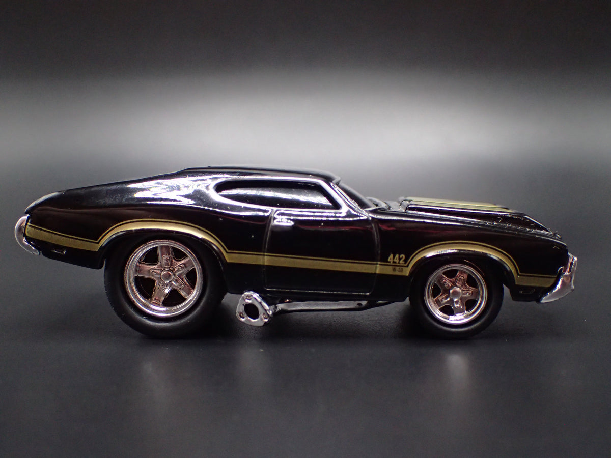 1970 70 OLDS OLDSMOBILE 442 BLACK 1/64 SCALE COLLECTIBLE DIECAST MODEL CAR