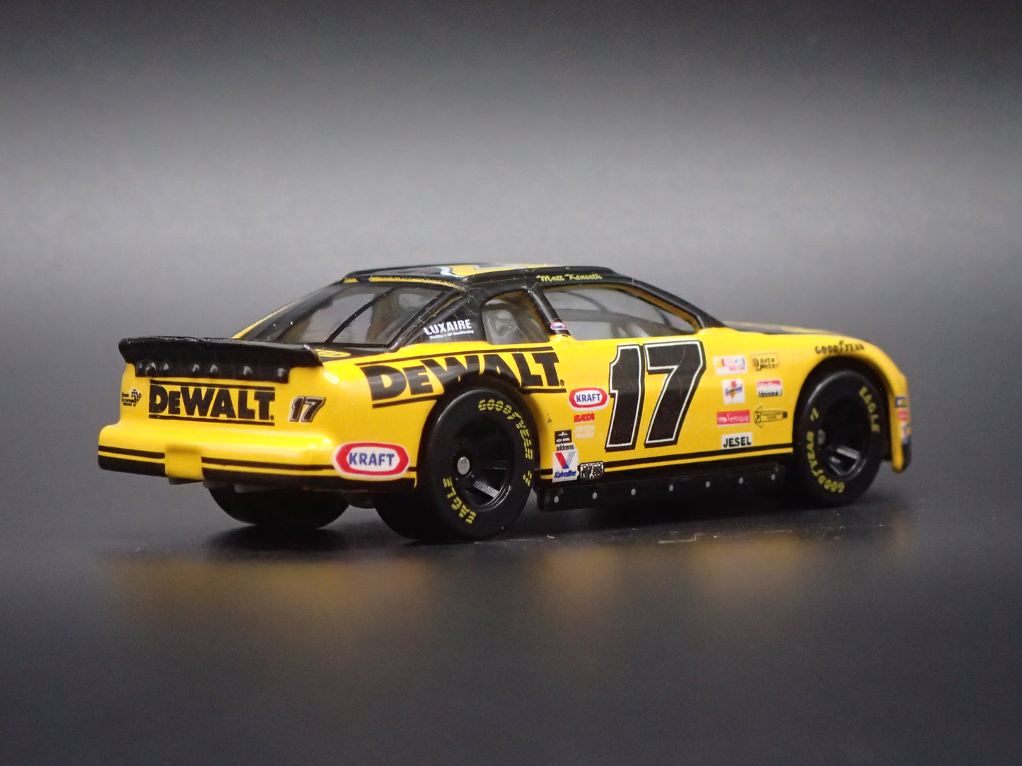 1999 CHEVY CHEVROLET MONTE CARLO 17 MATT KENSETH NASCAR 1:64 SCALE DIECAST CAR