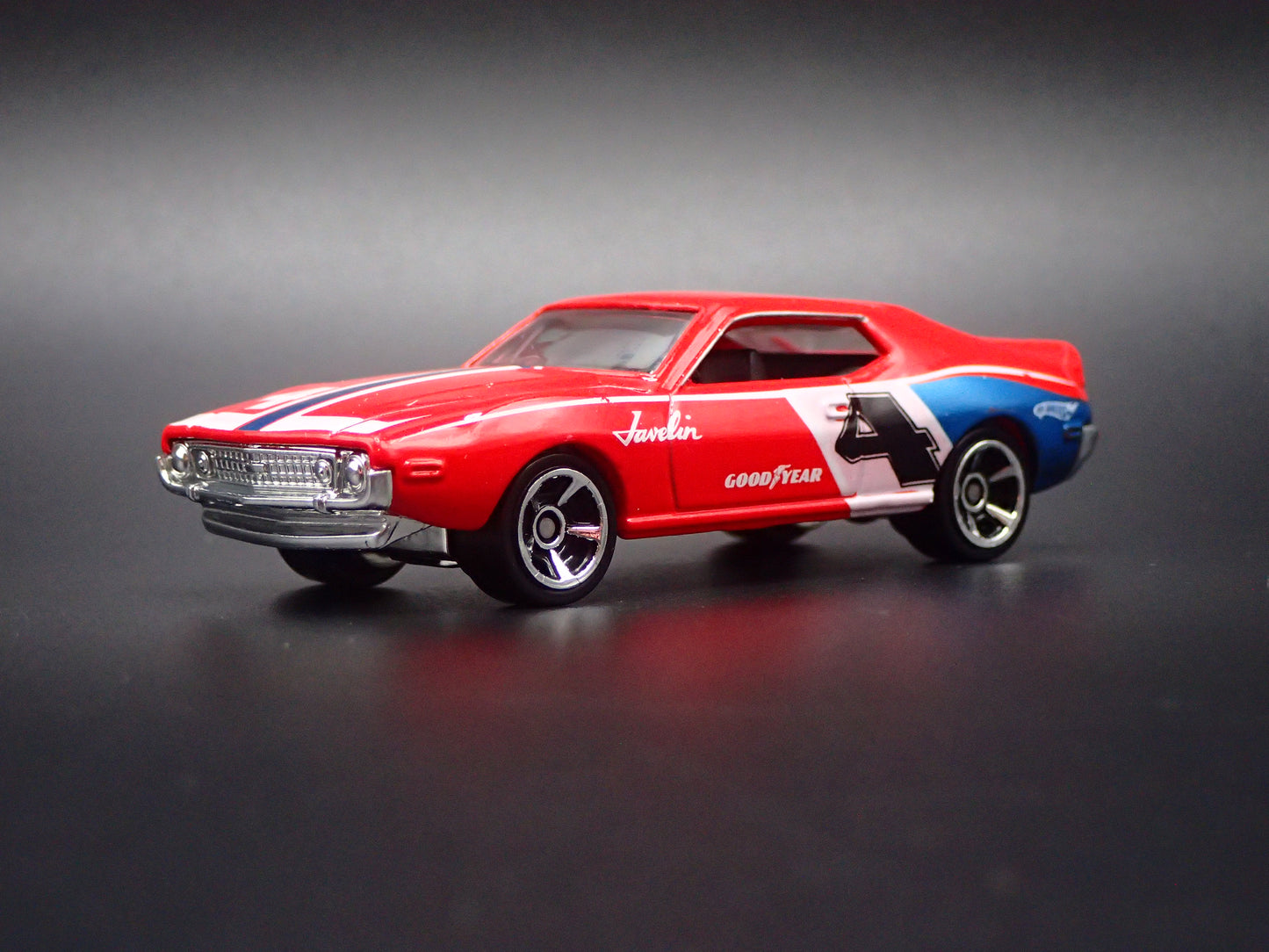 1971 71 AMC JAVELIN AMX RED 1:64 SCALE COLLECTIBLE DIORAMA DIECAST MODEL CAR