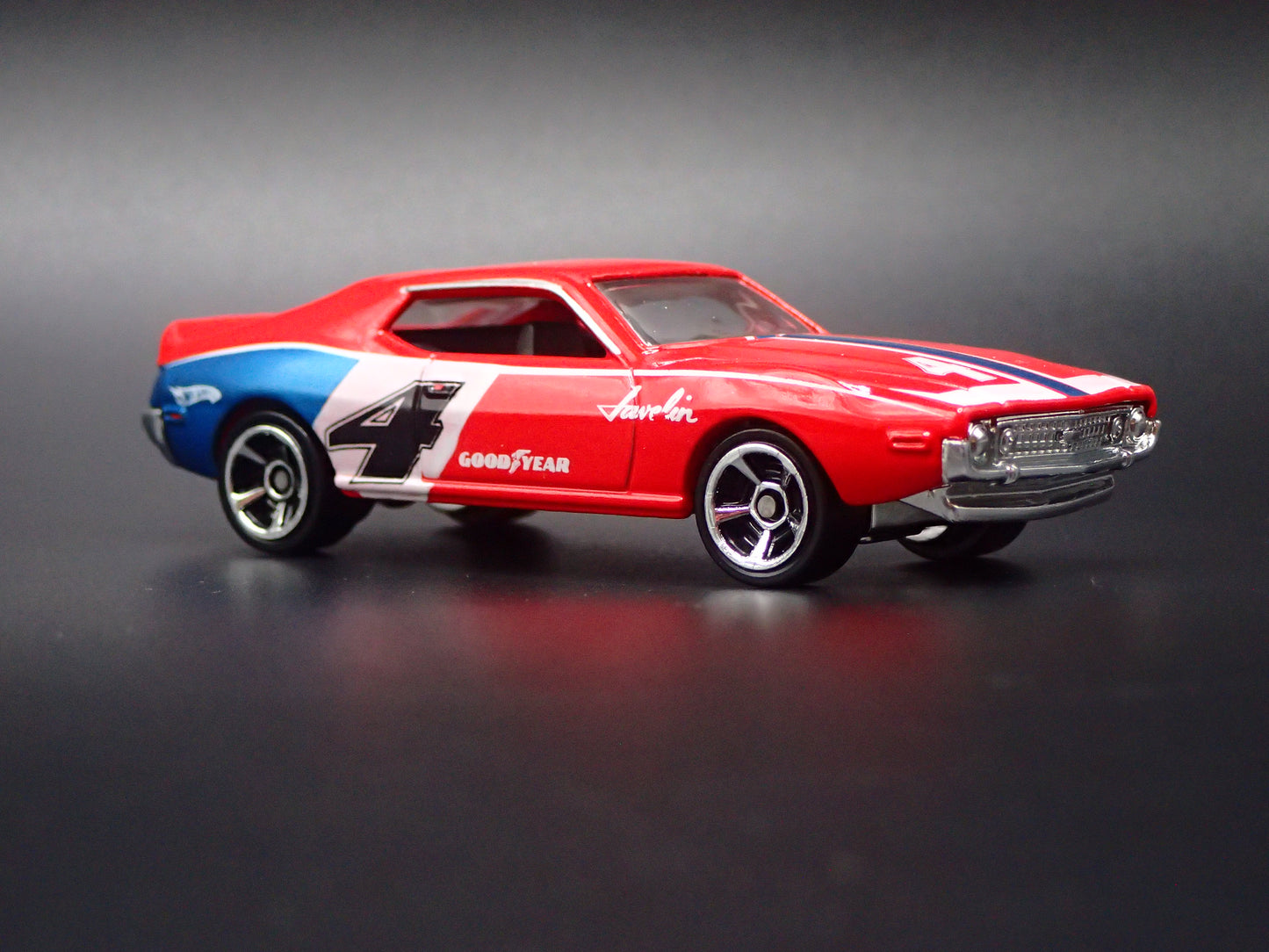 1971 71 AMC JAVELIN AMX RED 1:64 SCALE COLLECTIBLE DIORAMA DIECAST MODEL CAR