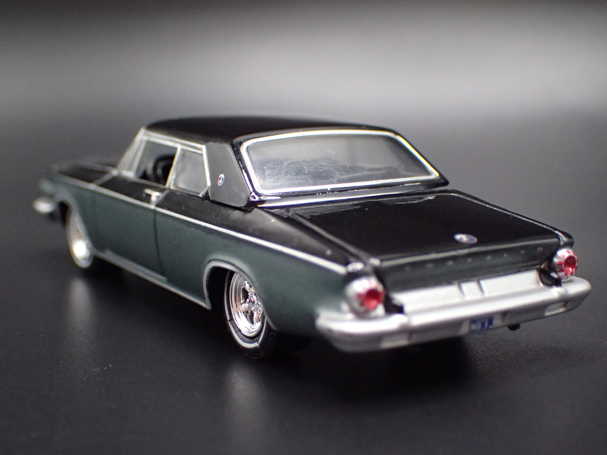 1963 63 CHRYSLER 300 J GRAY 1/64 SCALE COLLECTIBLE DIORAMA DIECAST MODEL CAR