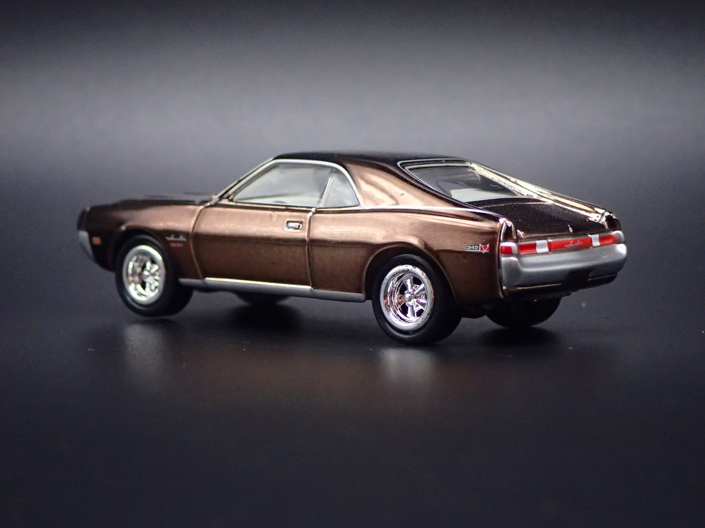 1969 69 AMC JAVELIN MUSCLE CAR CHROME 1:64 SCALE DIORAMA DIECAST MODEL CAR