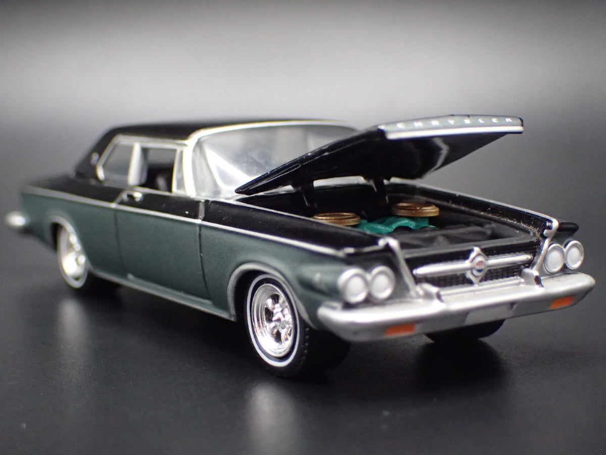 1963 63 CHRYSLER 300 J GRAY 1/64 SCALE COLLECTIBLE DIORAMA DIECAST MODEL CAR