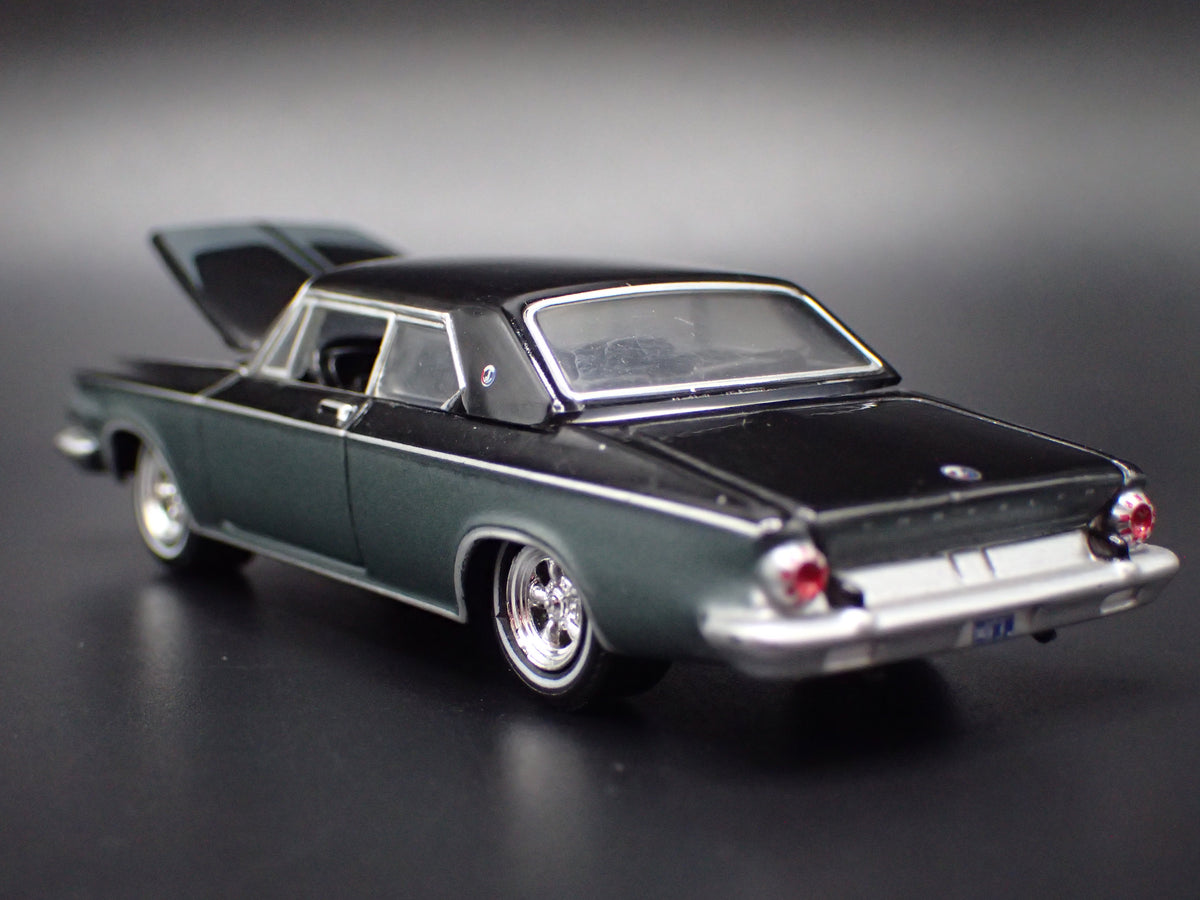 1963 63 CHRYSLER 300 J GRAY 1/64 SCALE COLLECTIBLE DIORAMA DIECAST MODEL CAR
