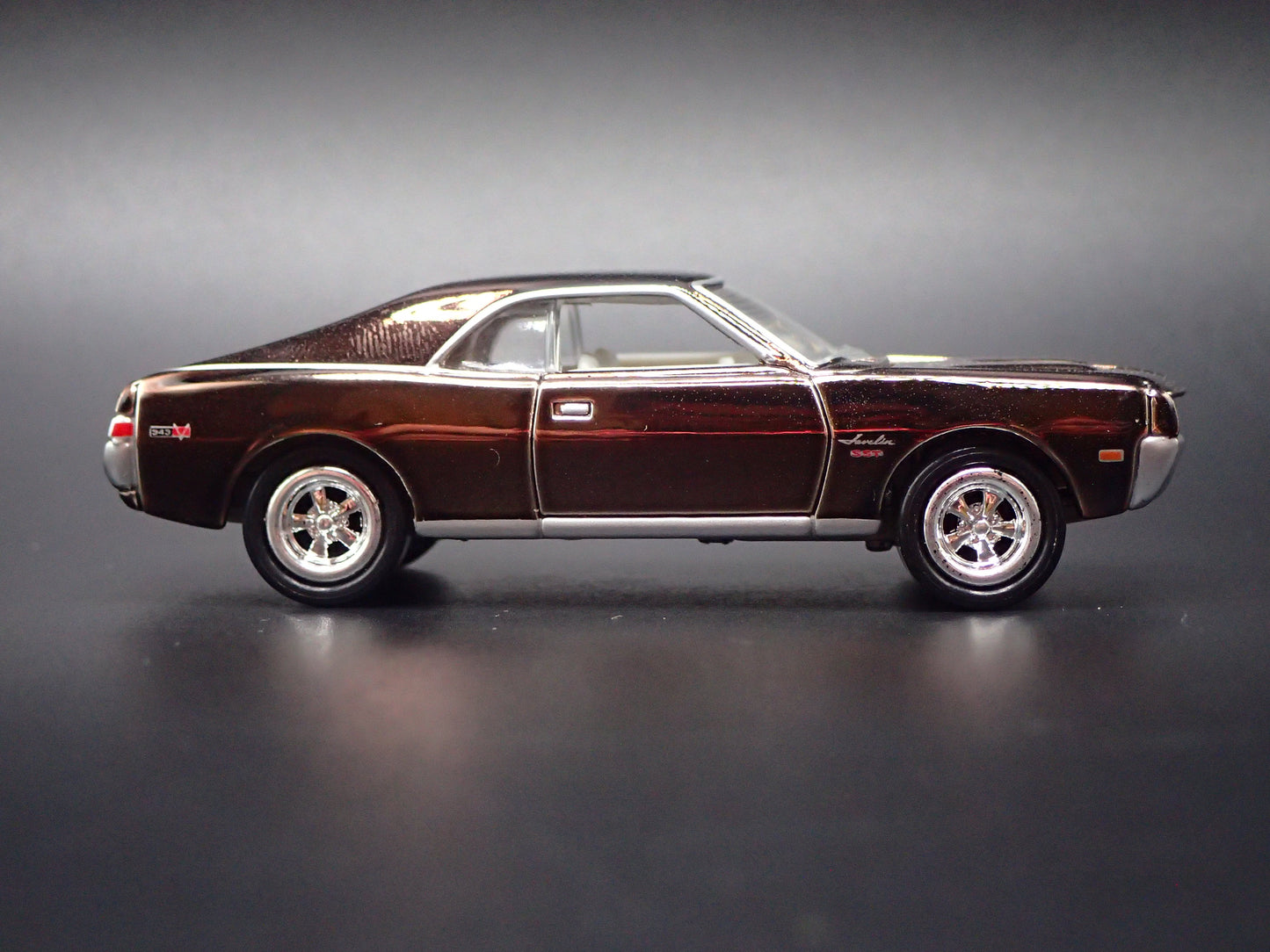 1969 69 AMC JAVELIN MUSCLE CAR CHROME 1:64 SCALE DIORAMA DIECAST MODEL CAR