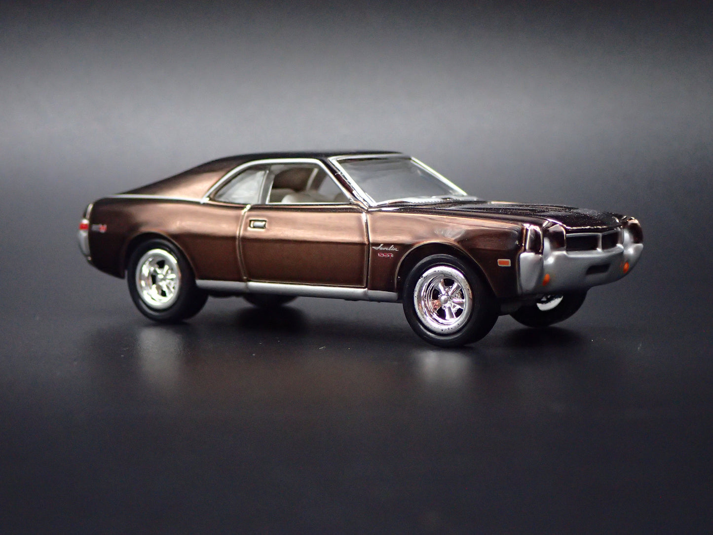 1969 69 AMC JAVELIN MUSCLE CAR CHROME 1:64 SCALE DIORAMA DIECAST MODEL CAR