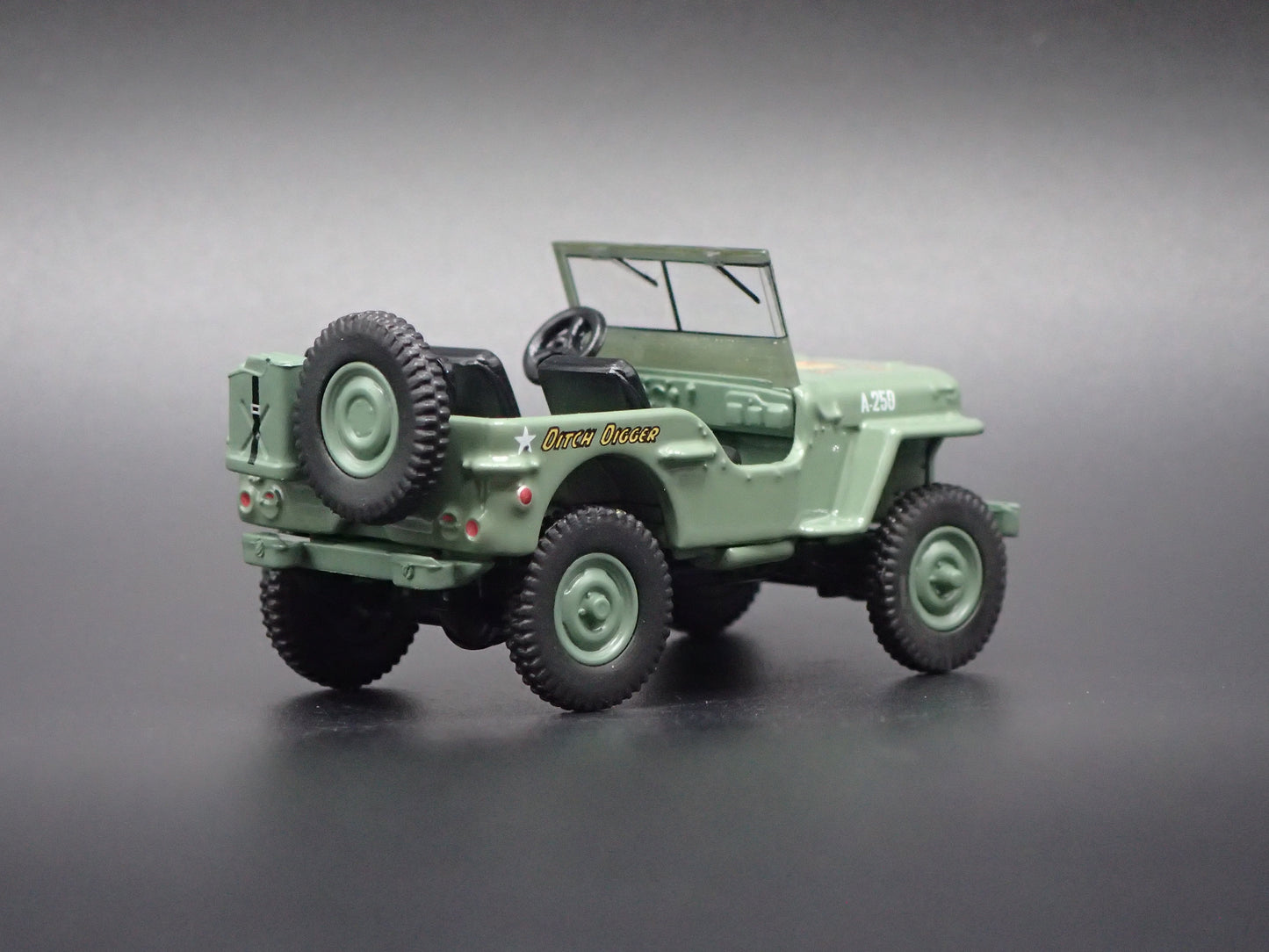 1941-1945 JEEP WILLYS MB ARMY AMERICA 250 1:64 SCALE DIORAMA DIECAST MODEL CAR