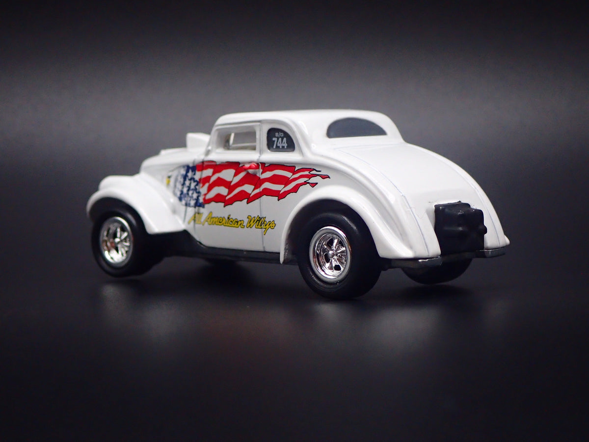 1933 33 WILLYS GASSERS ALL AMERICAN WILLYS WHITE 1/64 SCALE DIECAST MODEL CAR