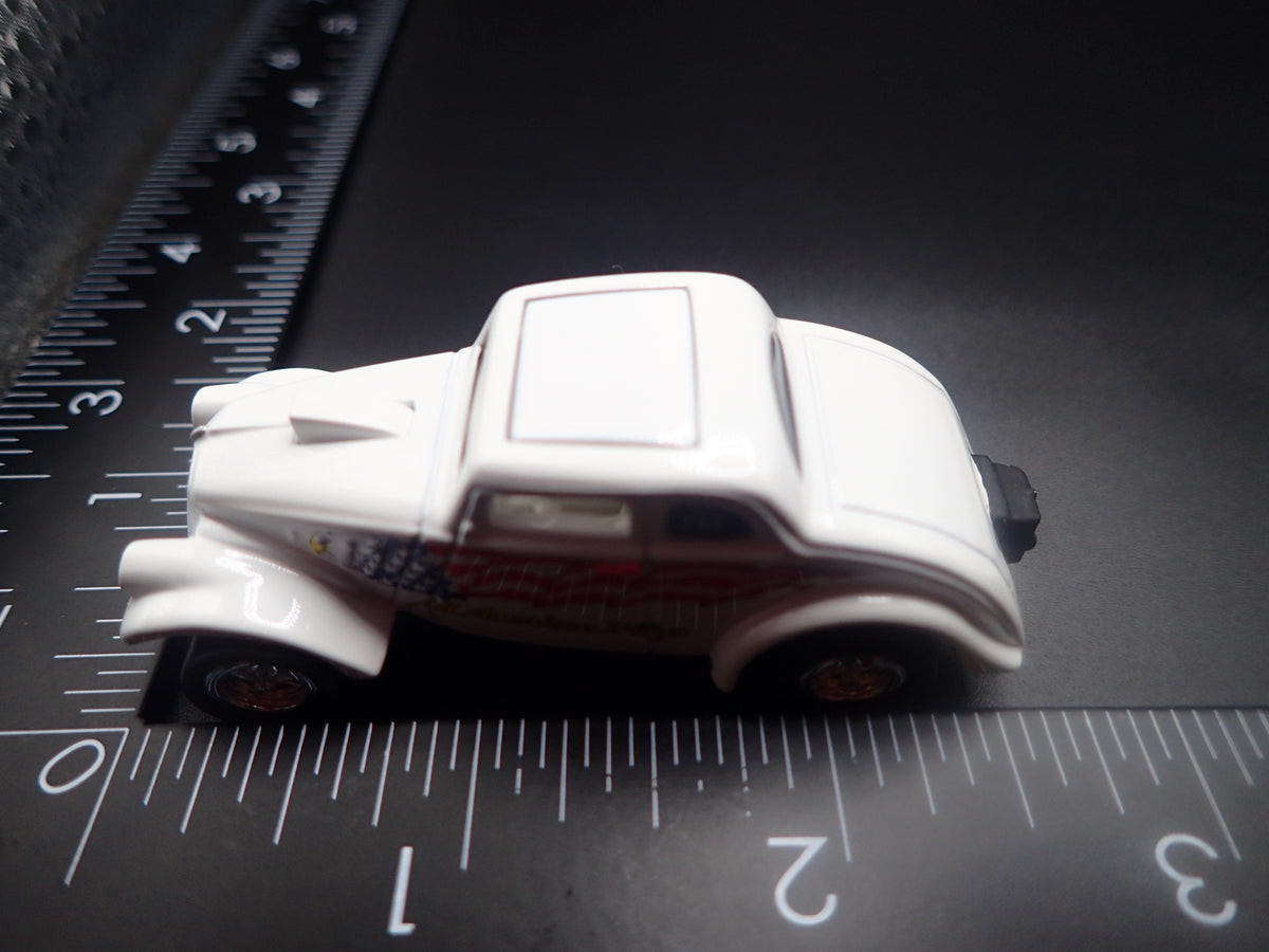1933 33 WILLYS GASSERS ALL AMERICAN WILLYS WHITE 1/64 SCALE DIECAST MODEL CAR