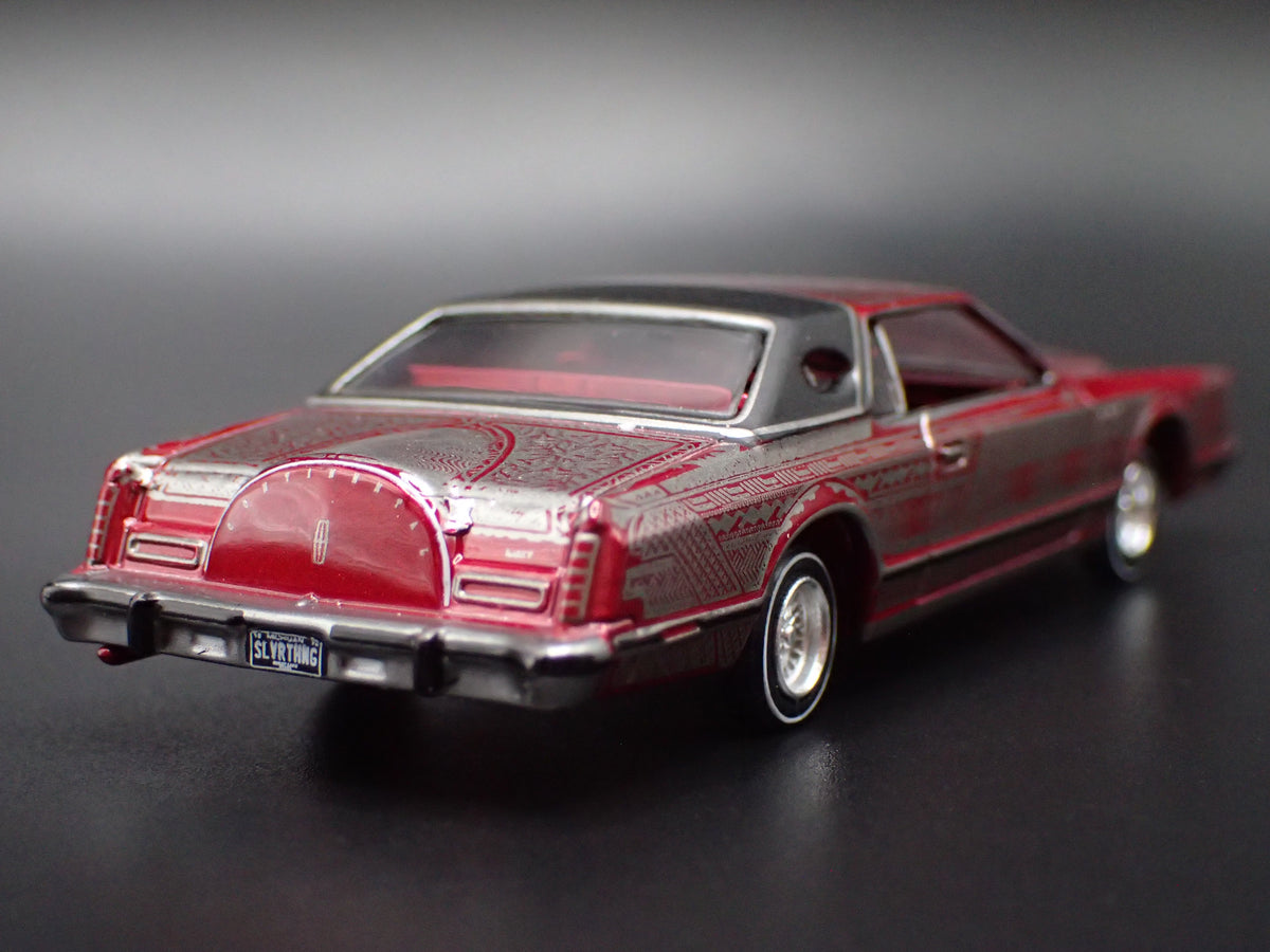 1979 79 LINCOLN CONTINENTAL MARK V LOWRIDER RED CHASE 1:64 SCALE DIECAST MODEL CAR