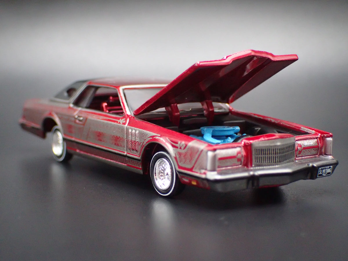 1979 79 LINCOLN CONTINENTAL MARK V LOWRIDER RED CHASE 1:64 SCALE DIECAST MODEL CAR