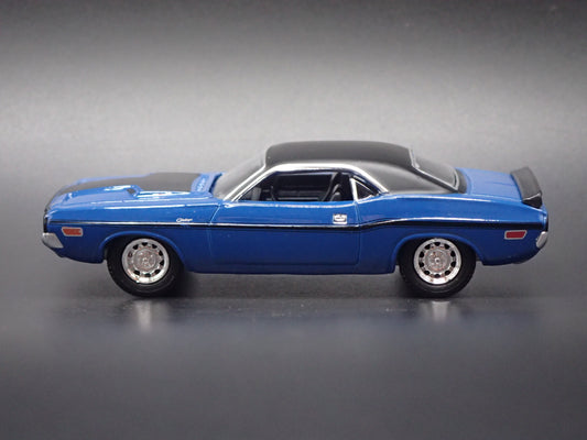 1970 70 DODGE CHALLENGER BLUE 1:64 SCALE COLLECTIBLE DIORAMA DIECAST MODEL CAR-Burning Rubber Toy Company