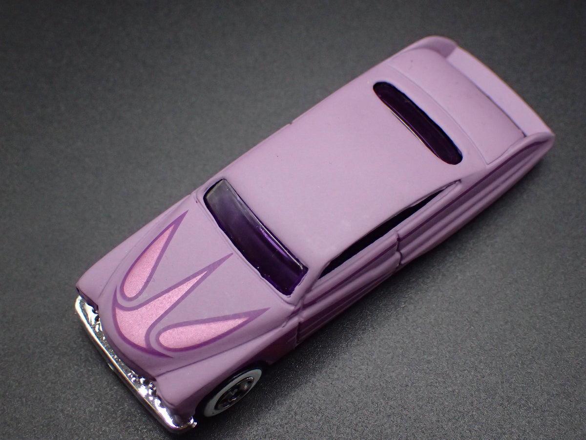 1951 51 MERC MERCURY PURPLE PASSION RARE 1:64 SCALE DIORAMA DIECAST MODEL CAR
