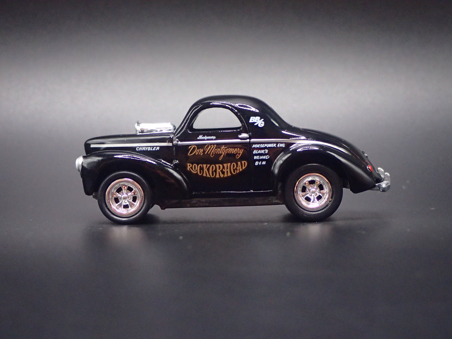 1941 41 WILLY'S COUPE ROCKERHEAD NHRA 1:64 SCALE DIORAMA DIECAST MODEL CAR