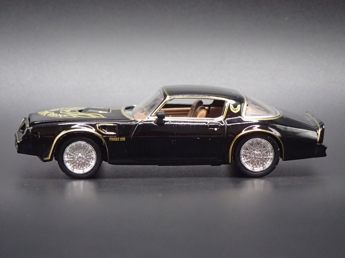 1978 PONTIAC FIREBIRD TRANS AM T/A BLACK 1:64 SCALE COLLECTIBLE DIECAST MODEL CAR