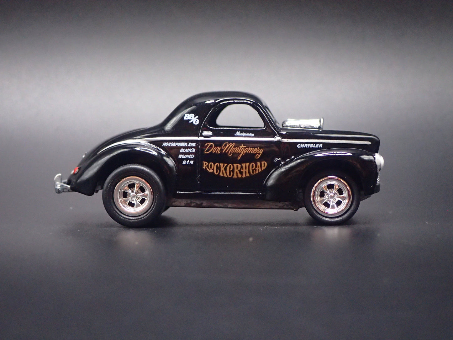 1941 41 WILLY'S COUPE ROCKERHEAD NHRA 1:64 SCALE DIORAMA DIECAST MODEL CAR
