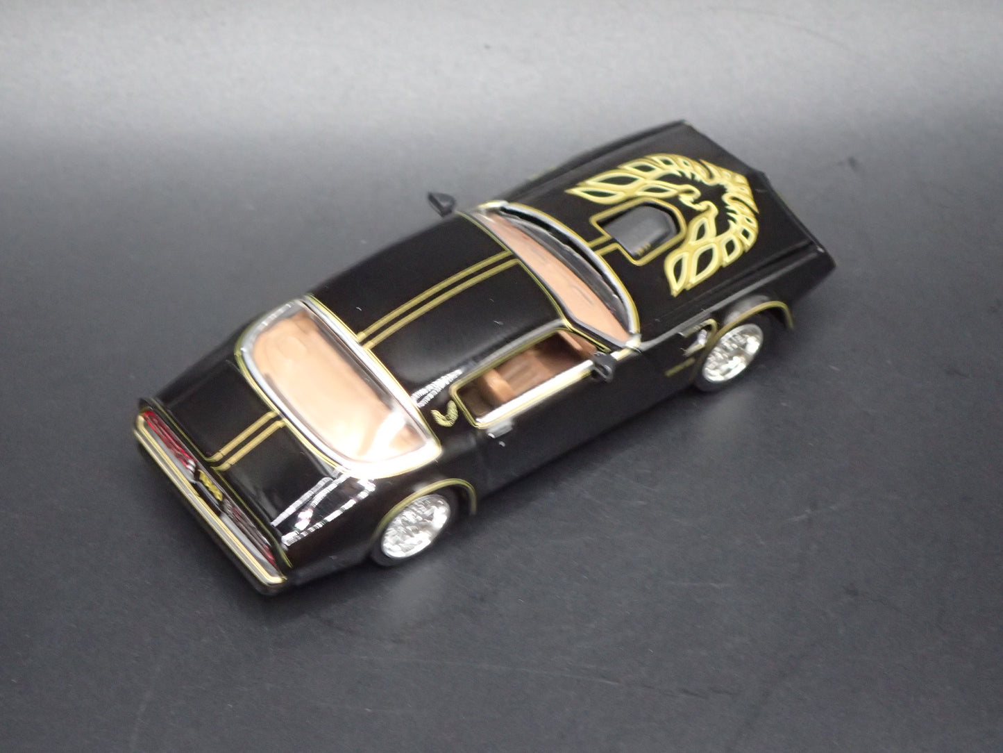 1978 PONTIAC FIREBIRD TRANS AM T/A BLACK 1:64 SCALE COLLECTIBLE DIECAST MODEL CAR