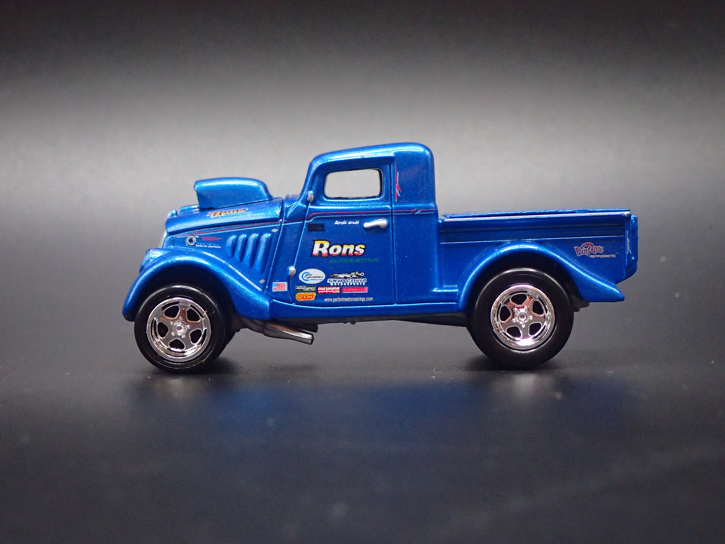 1933 33 WILLYS PICKUP GASSER NHRA 1:64 SCALE COLLECTIBLE DIECAST MODEL CAR