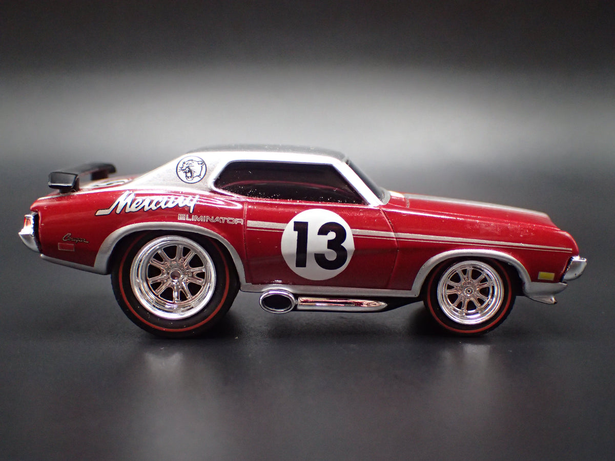 1969 69 MERC MERCURY COUGAR BURGUNDY 1:64 SCALE COLLECTIBLE DIECAST MODEL CAR