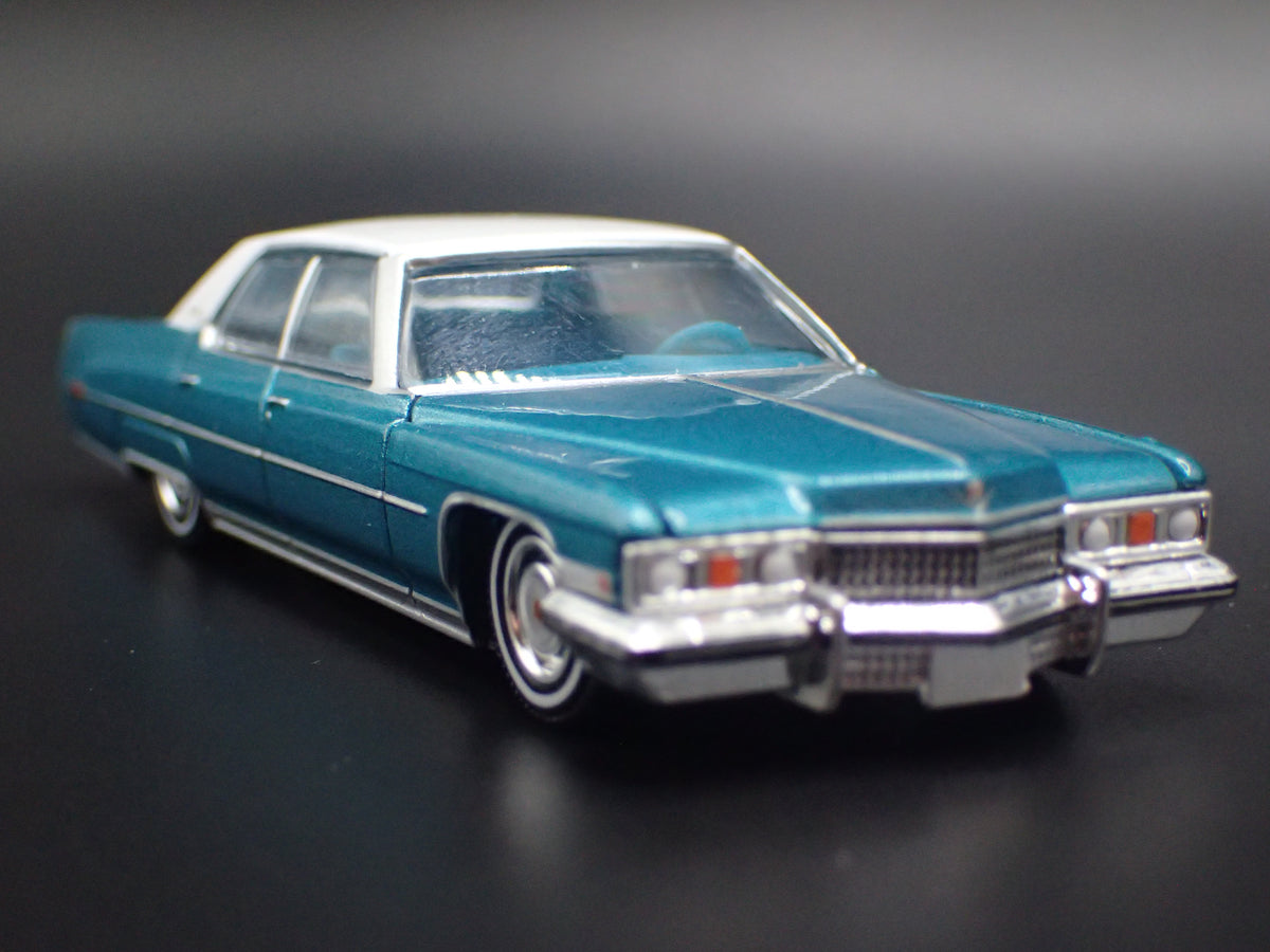 1973 73 CADILLAC CADDY COUPE DEVILLE TEAL 1:64 SCALE DIORAMA DIECAST MODEL CAR