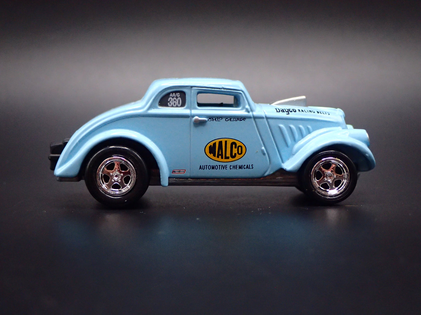 1933 33 WILLYS GASSER COUPE MALCO 1:64 SCALE LIMITED DIORAMA DIECAST MODEL CAR