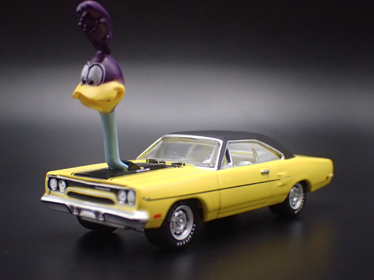 1970 70 PLYMOUTH ROAD RUNNER YELLOW 1:64 SCALE COLLECTIBLE DIECAST MODEL CAR