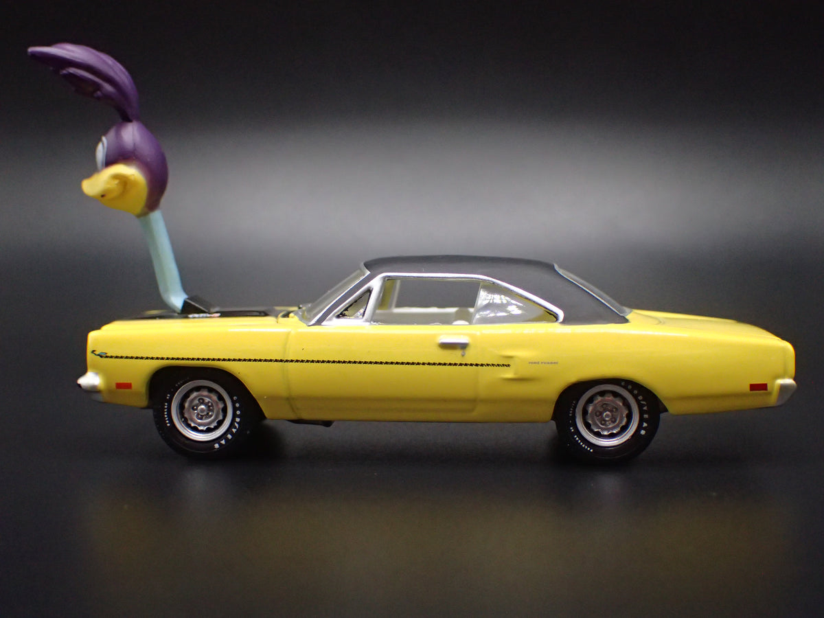 1970 70 PLYMOUTH ROAD RUNNER YELLOW 1:64 SCALE COLLECTIBLE DIECAST MODEL CAR